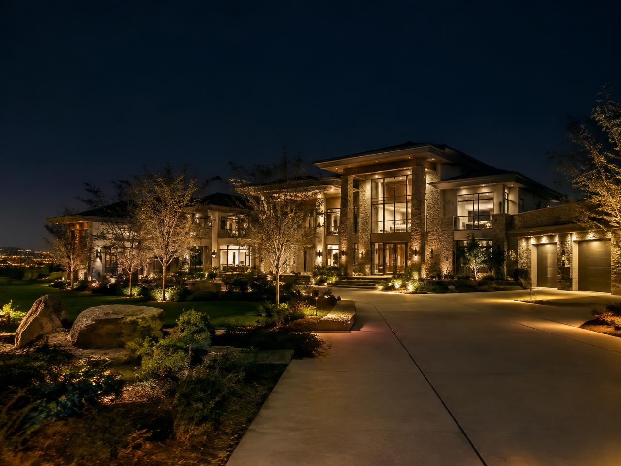 2 Kanal estate villa at night